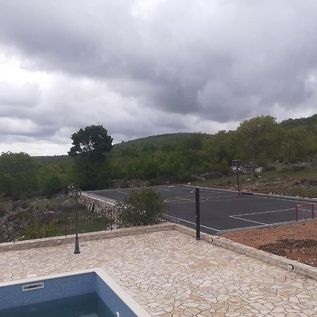 Patakun Holiday Home For 5, With Heated Pool Lecevica Экстерьер фото