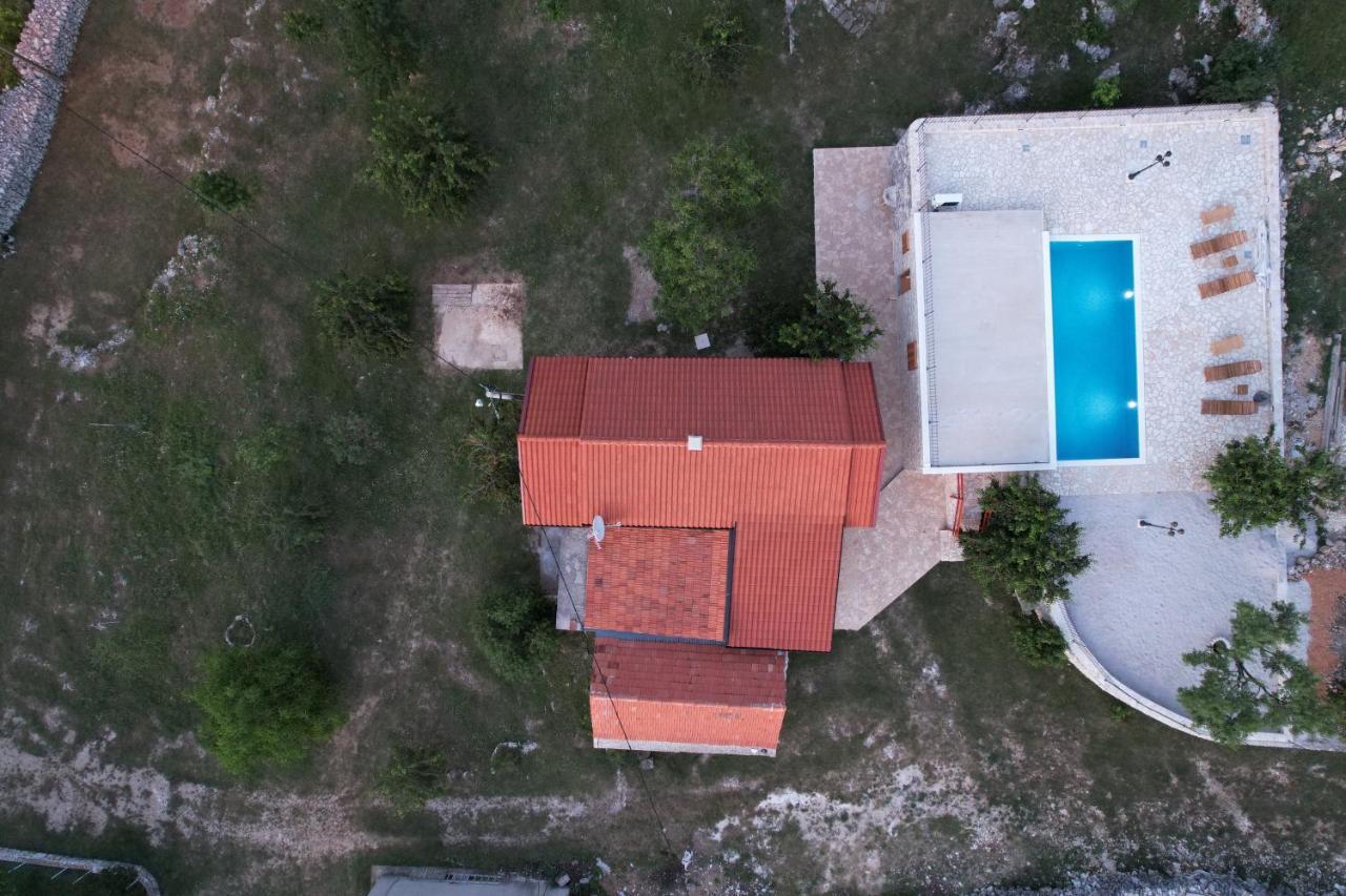 Patakun Holiday Home For 5, With Heated Pool Lecevica Экстерьер фото