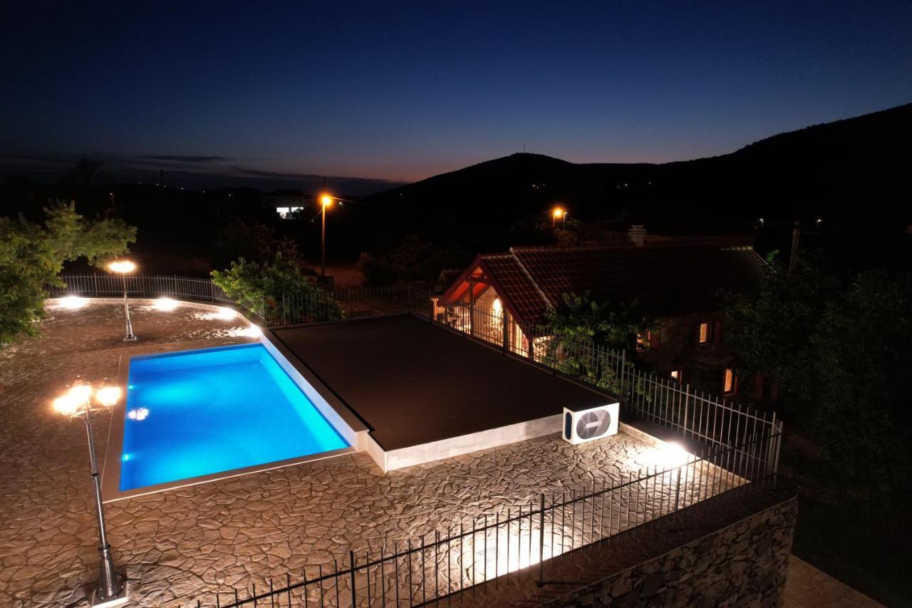Patakun Holiday Home For 5, With Heated Pool Lecevica Экстерьер фото